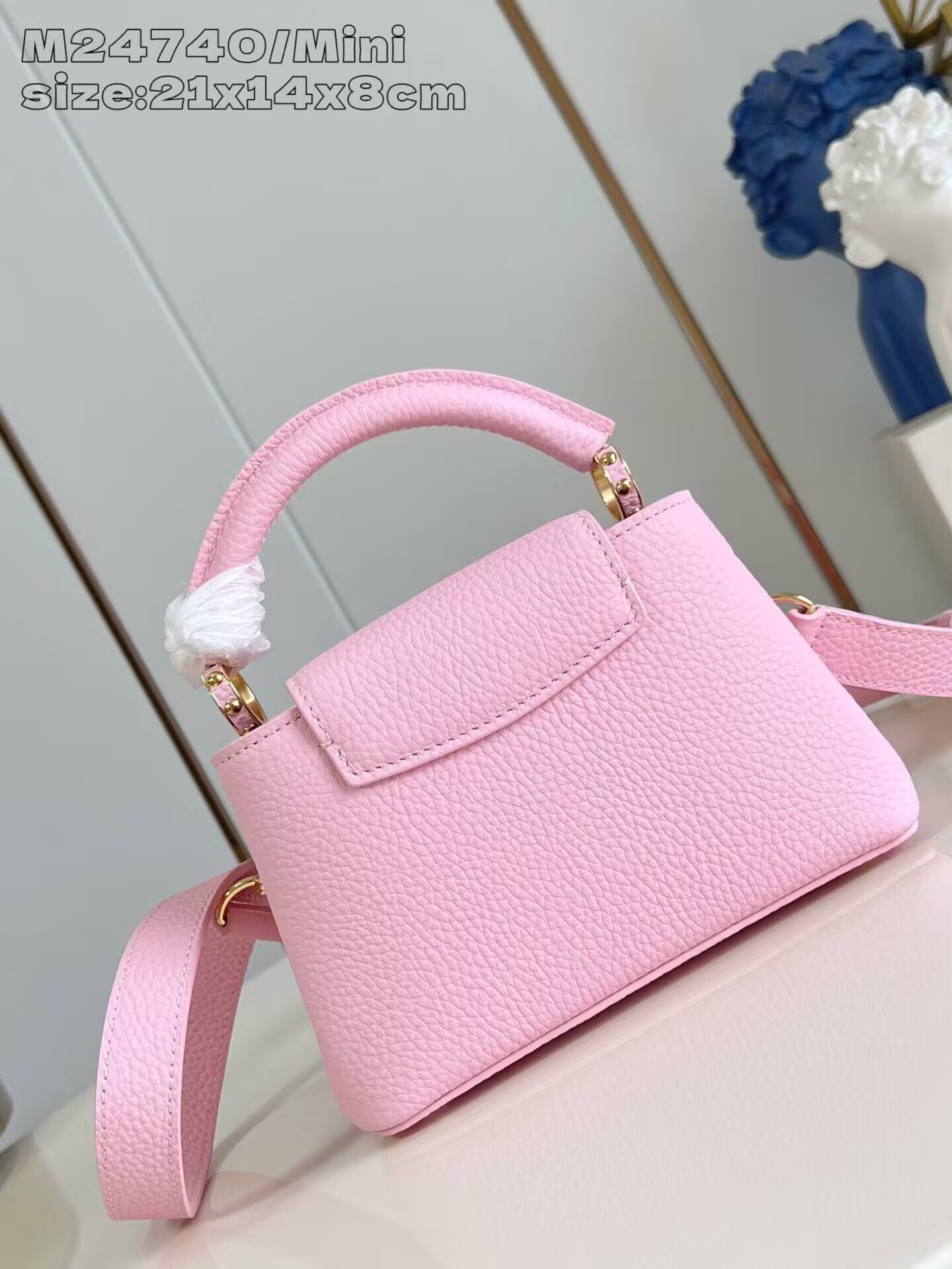 LV Capucines BB M24740 21x14x8cm