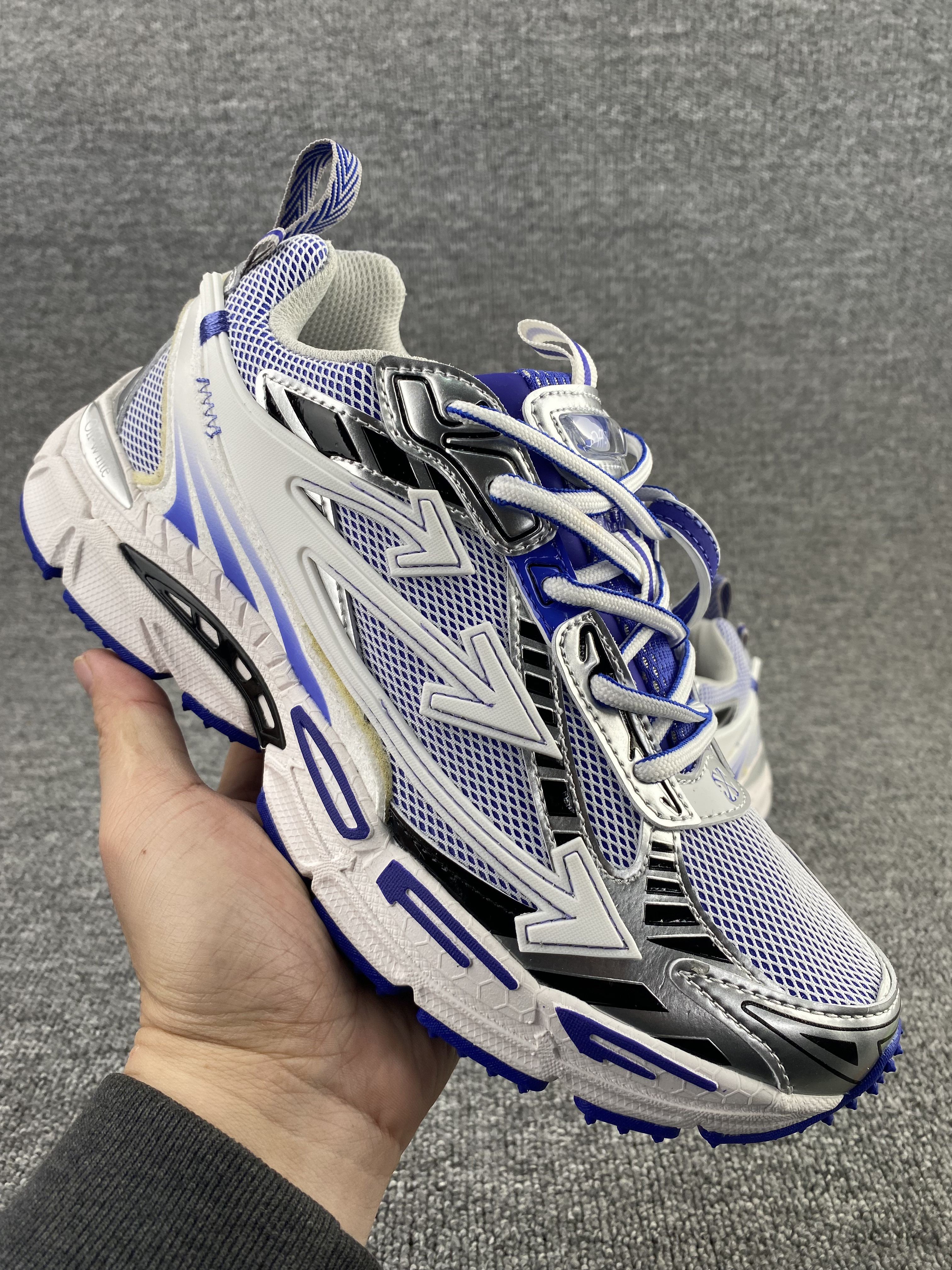 UA Off-White "BE RIGHT BACK"