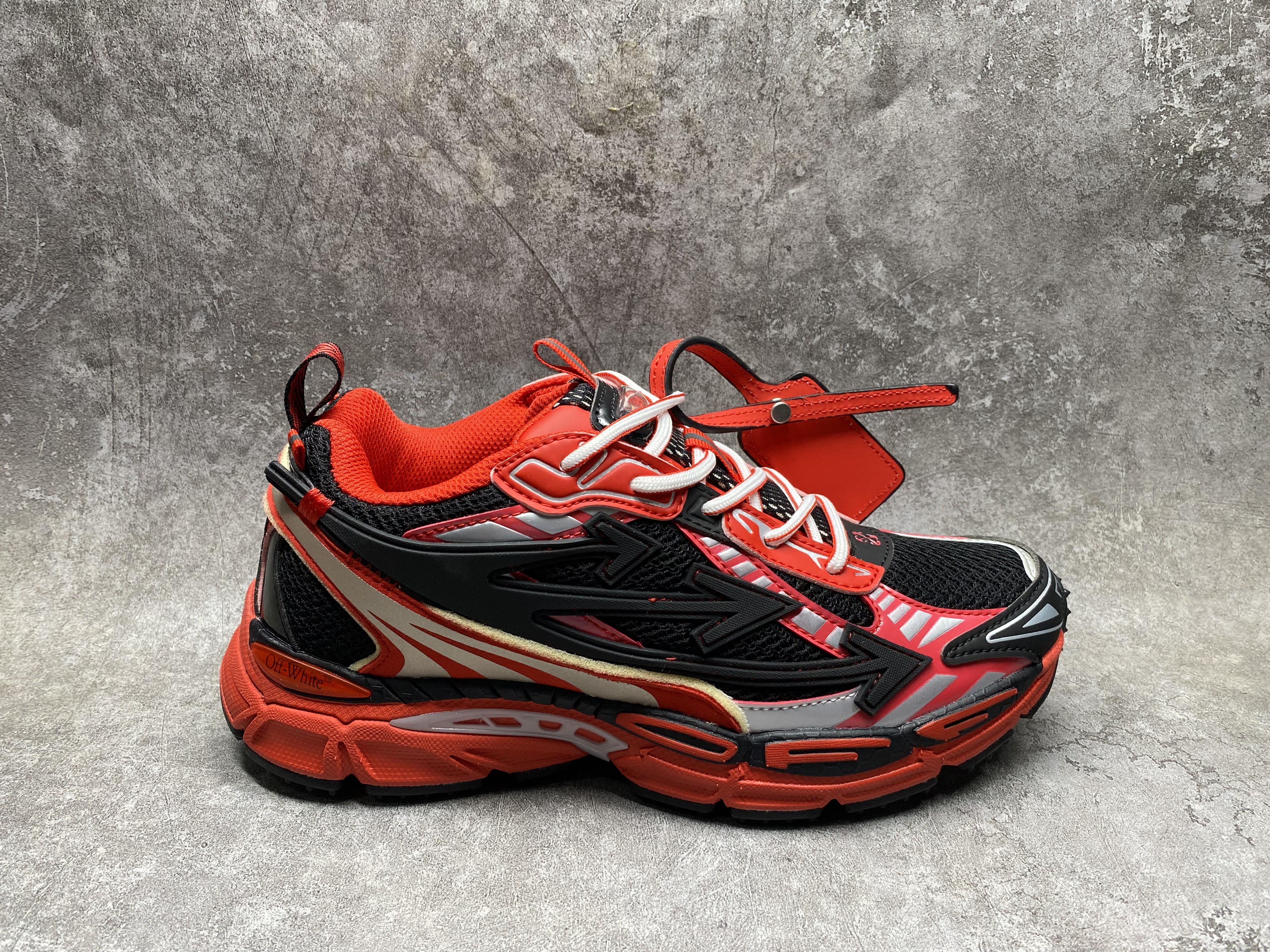 UA Off-White "BE RIGHT BACK"