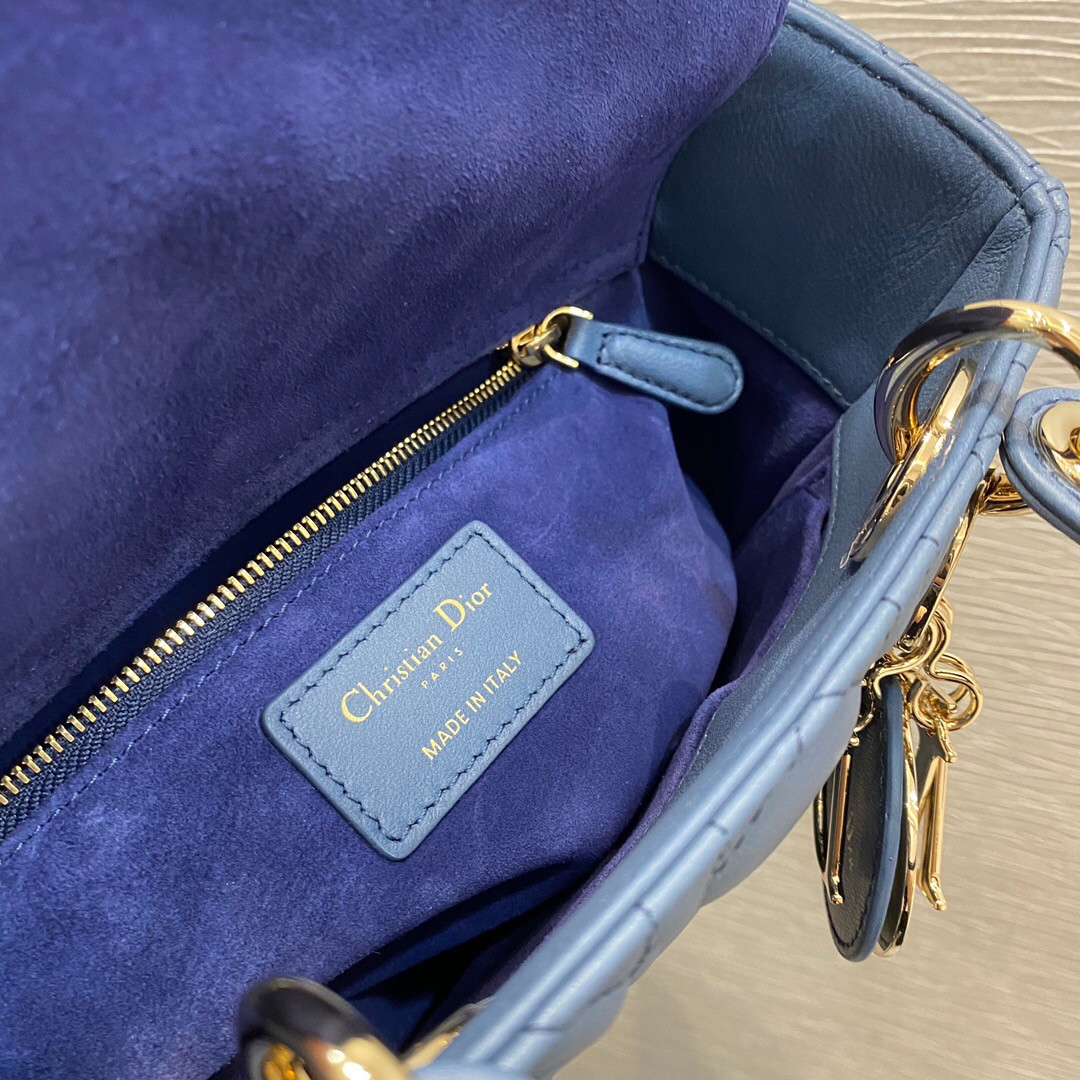 small lady D*or bag 8 x 6.5 x 3 inches