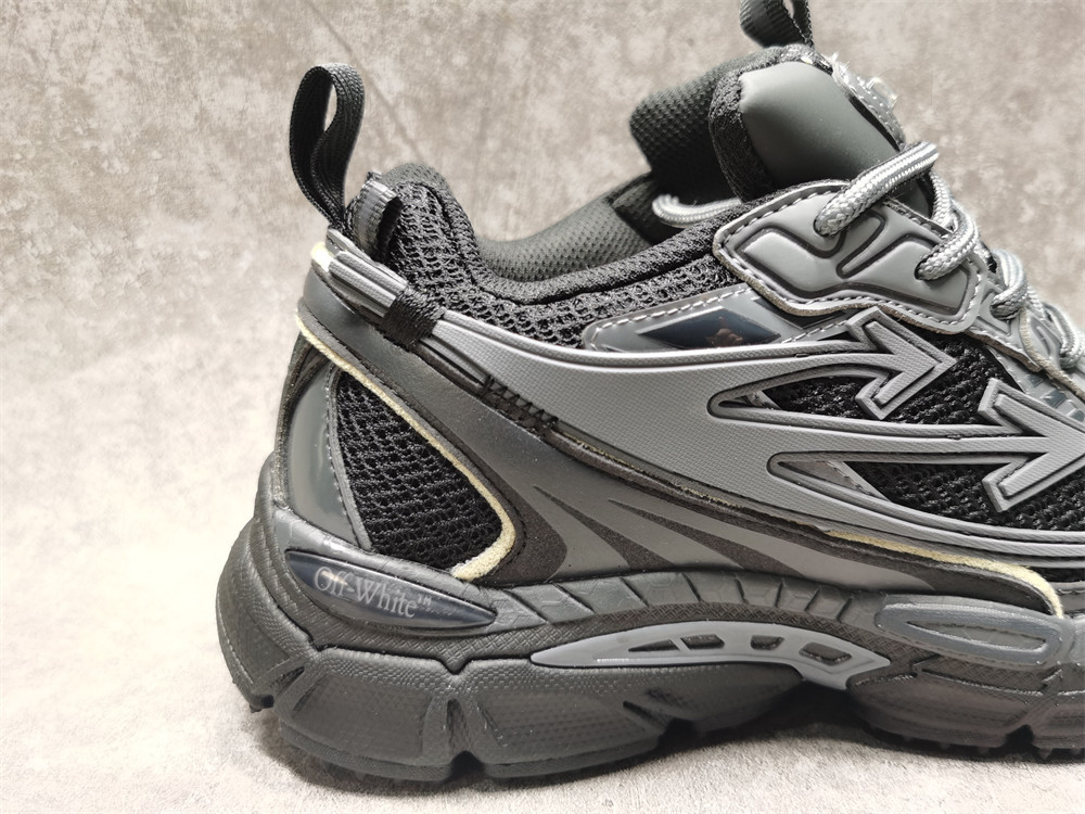 UA OFF-WHITE Be Right Back Black