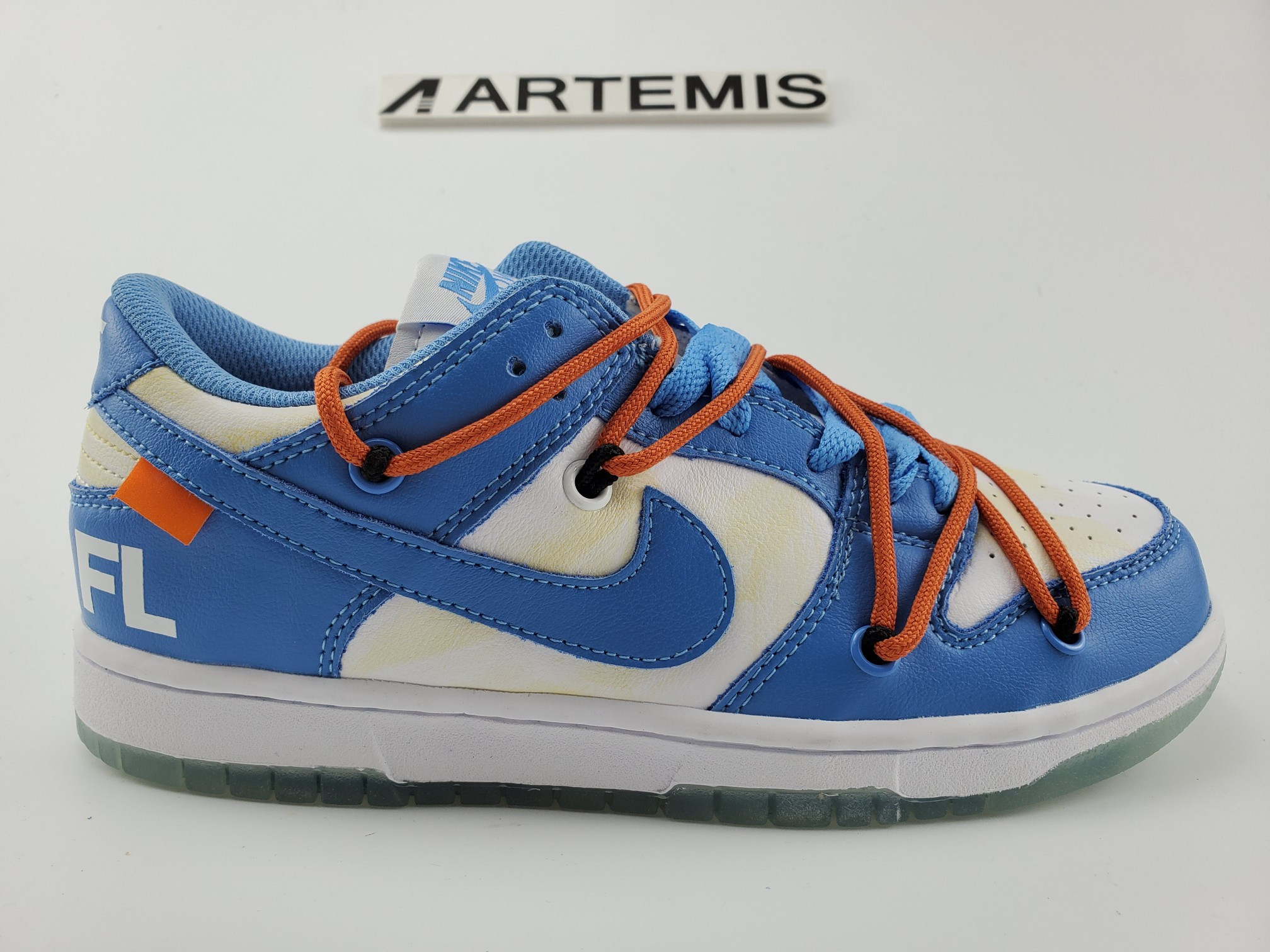 Nike Dunk Low Off-White Futura