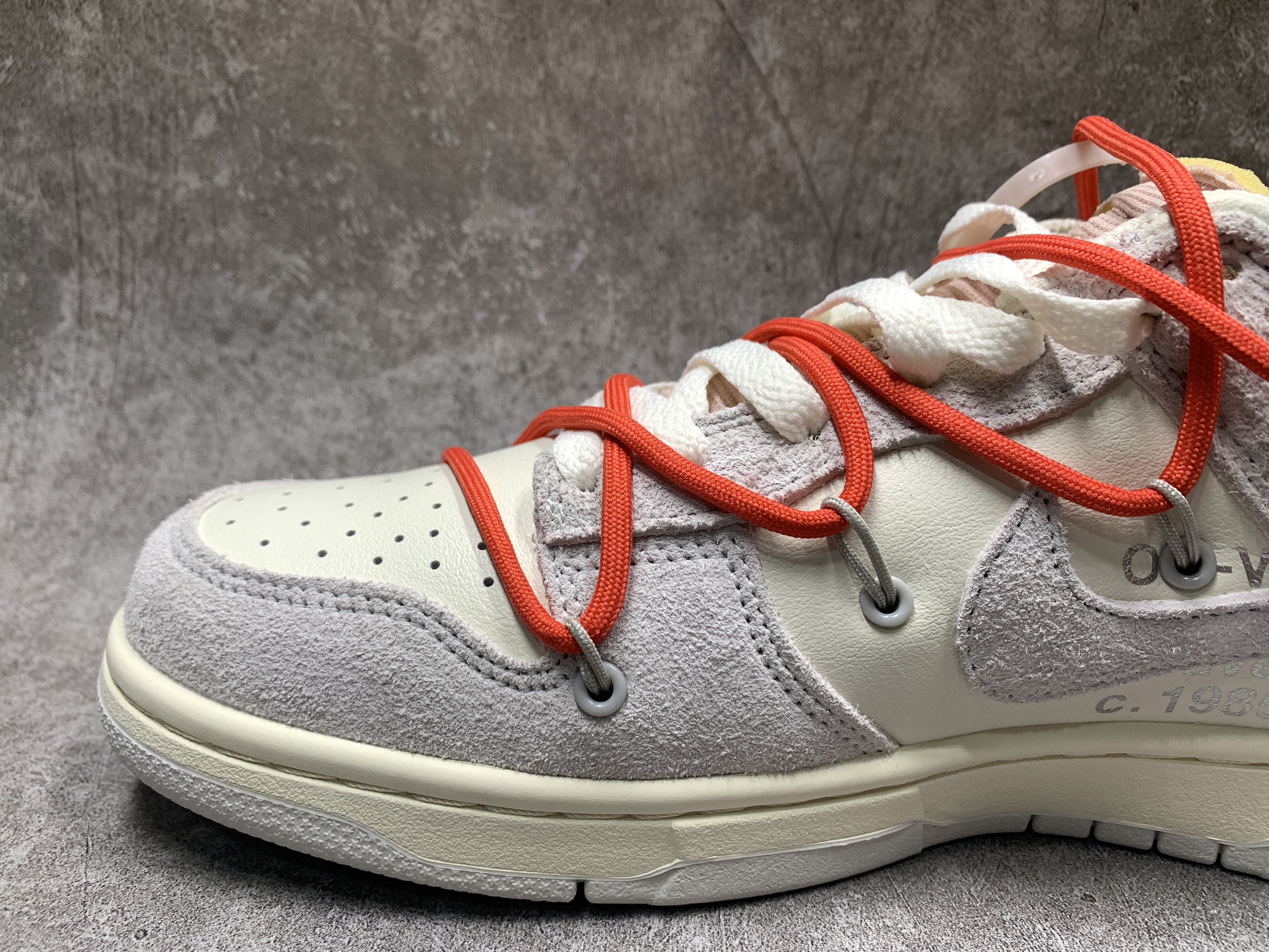 Off-White x Dunk Low Lot 33 of 50