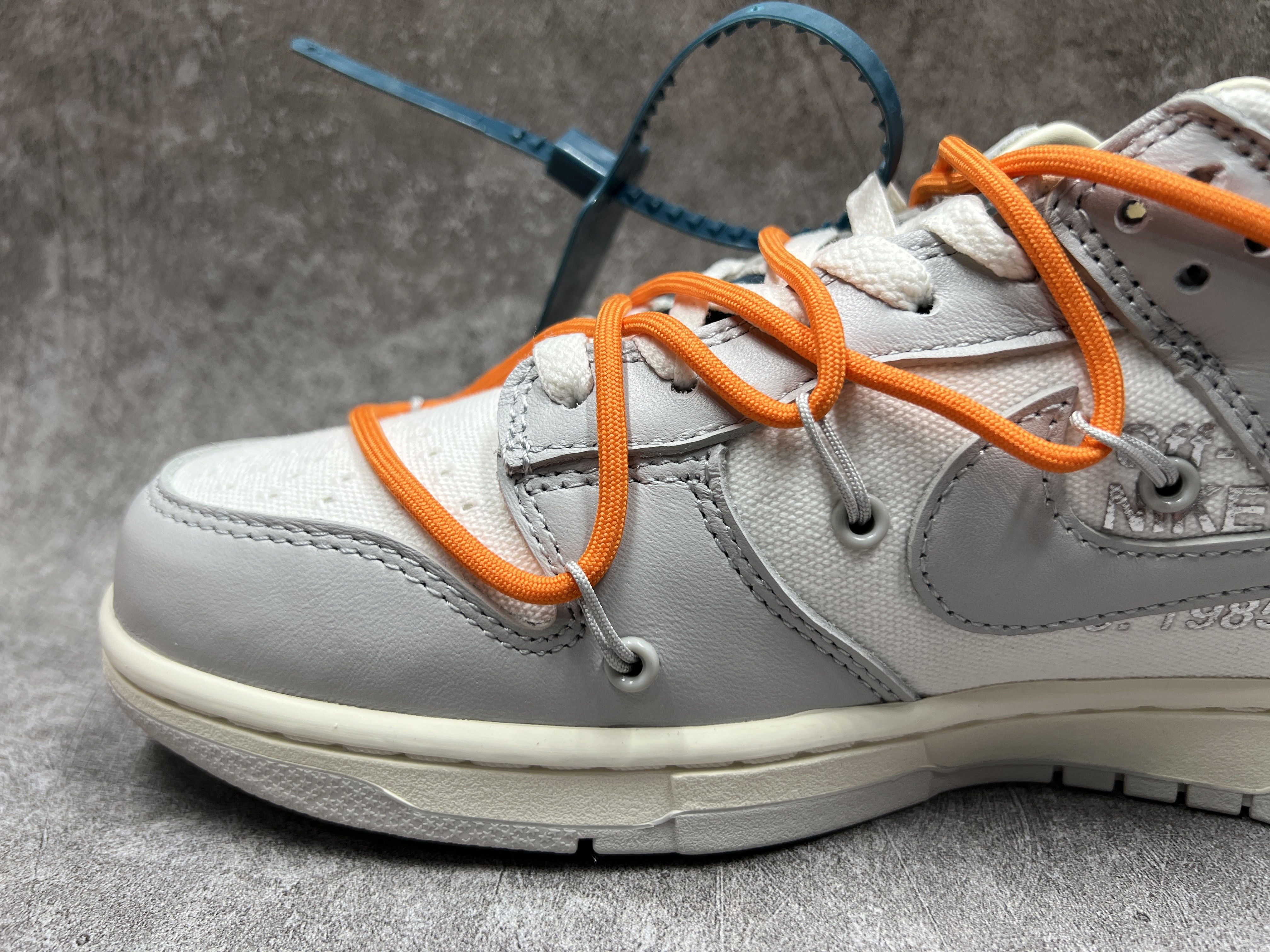 Nike Dunk Low Off-White Lot 44