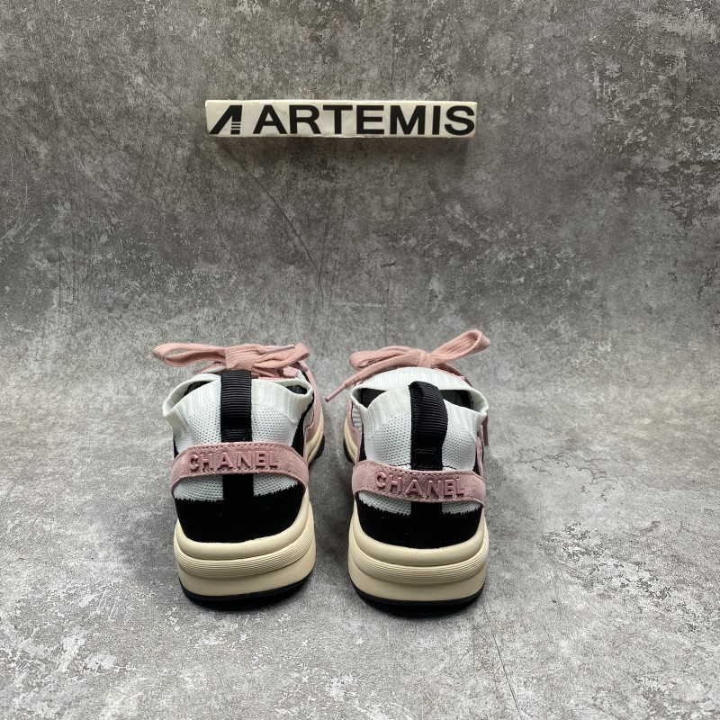 Channel Low Trainer in White Pink