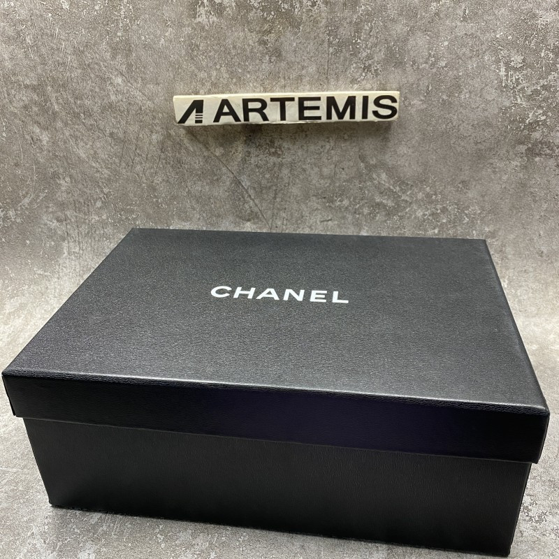 Channel Trainer Sneaker In Purple