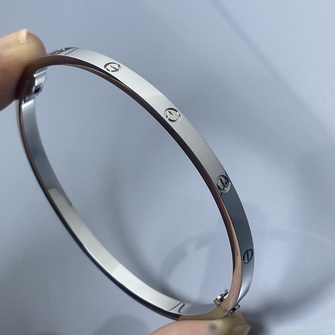 Ca*t*er narrow version bracelet