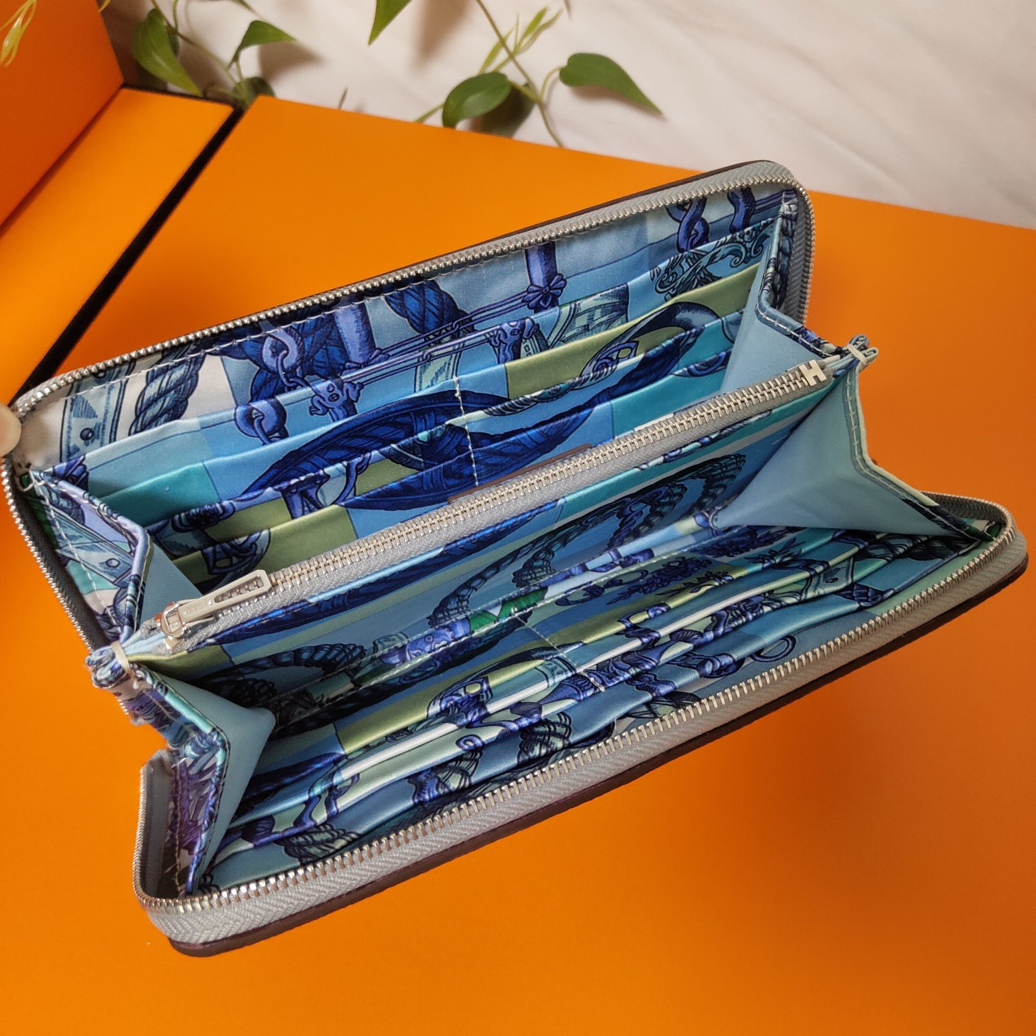 Hermès Long Wallet 20x11cm