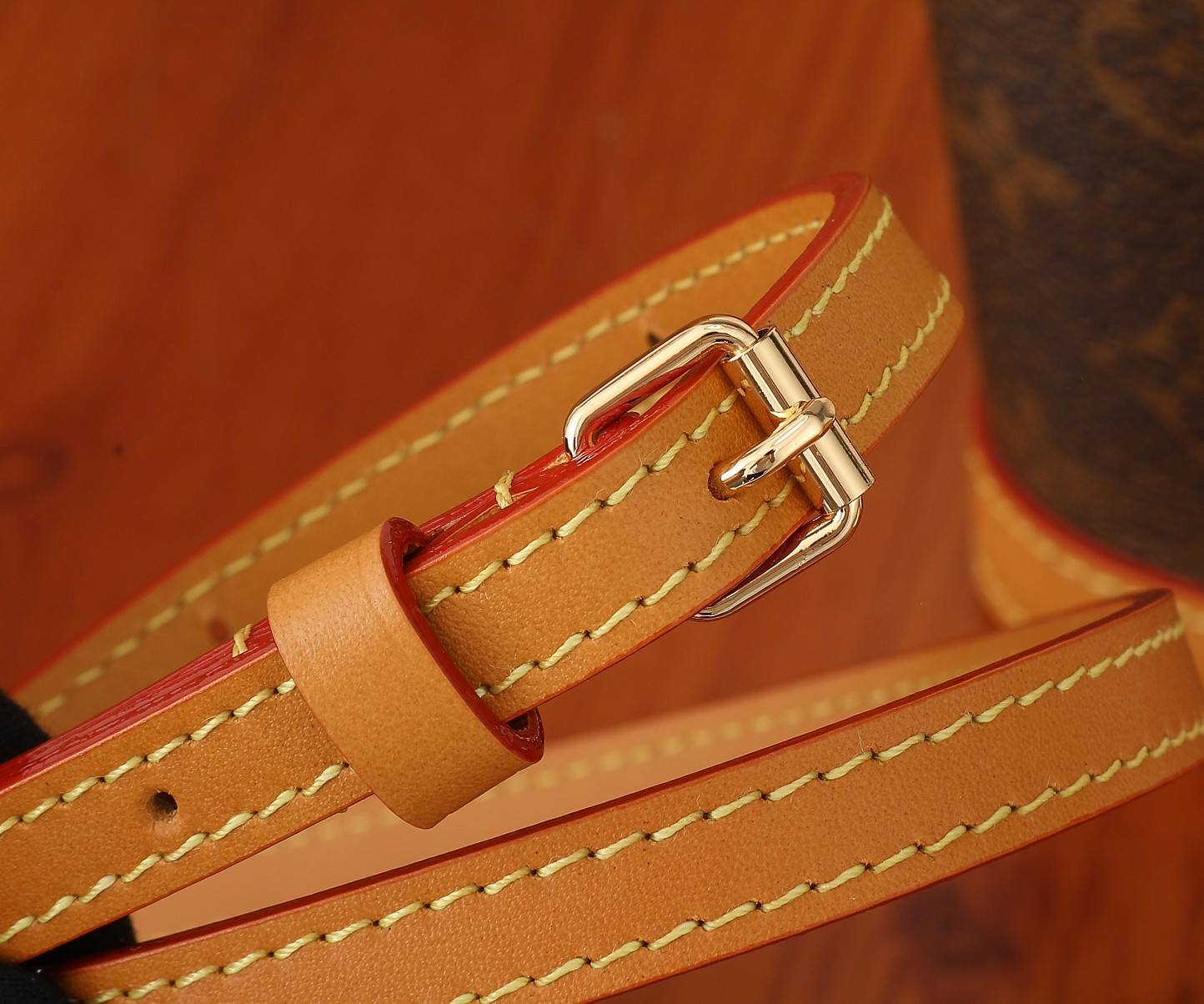 LV Envelope Pouch M11629 12.5x18x8.5CM