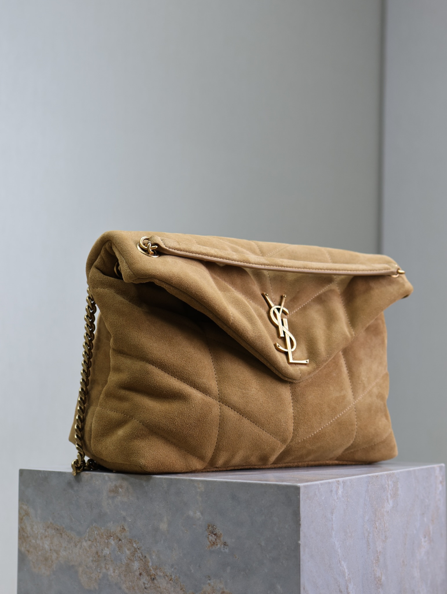 Y*L loulou  puffer (suede)  35x23x13.5cm