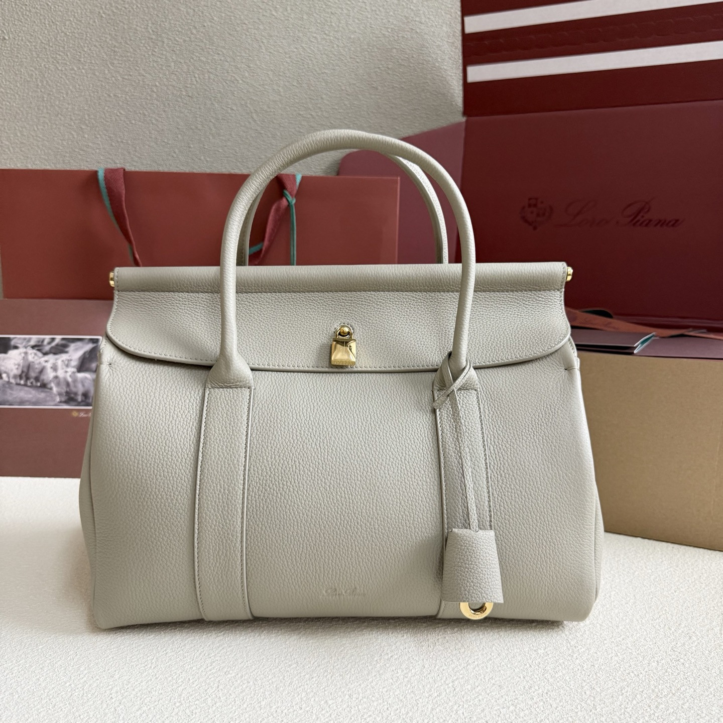 L**o p*ana loom l32 calfskin 33x23x18cm